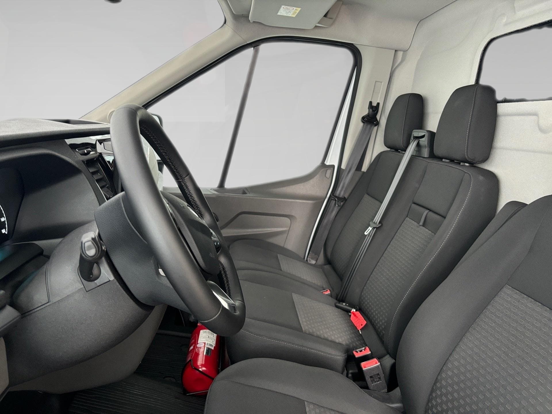 Ford Transit Trend - Photo 3