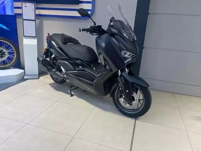 Yamaha X-Max 300 Tech Max + - Photo 1