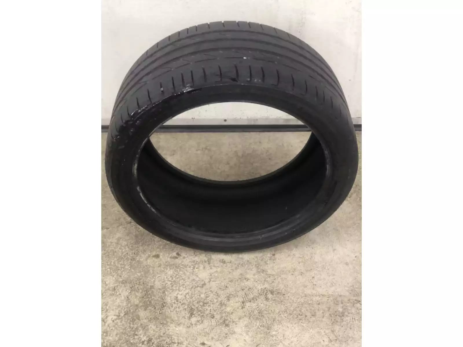 Pneus été 18 245/35 R18 98Y - Photo 1