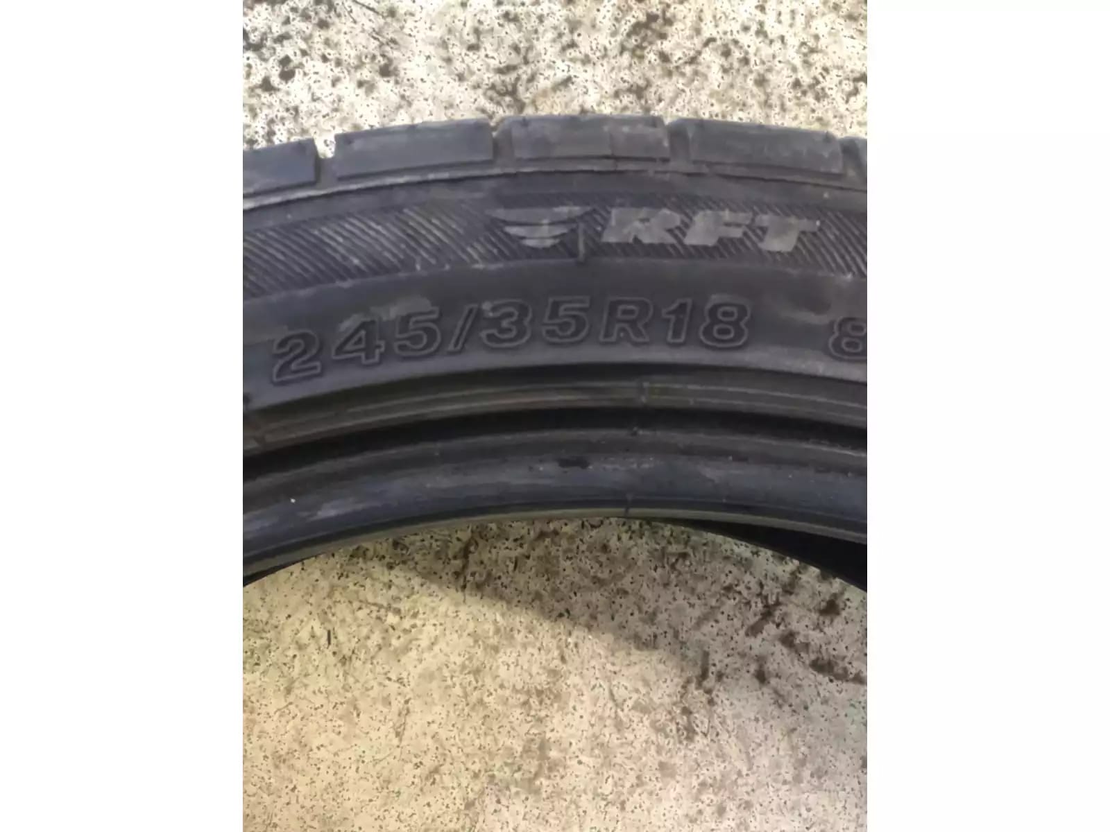 Pneus été 18 245/35 R18 98Y - Photo 1