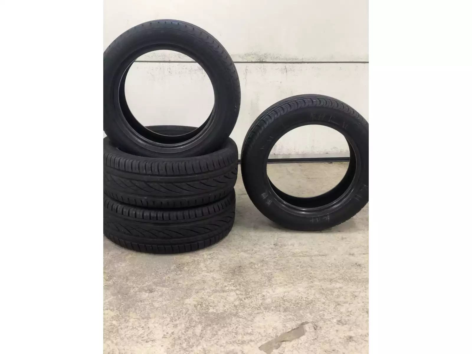 Pneus été 16 205/55 R16 91H - Photo 1