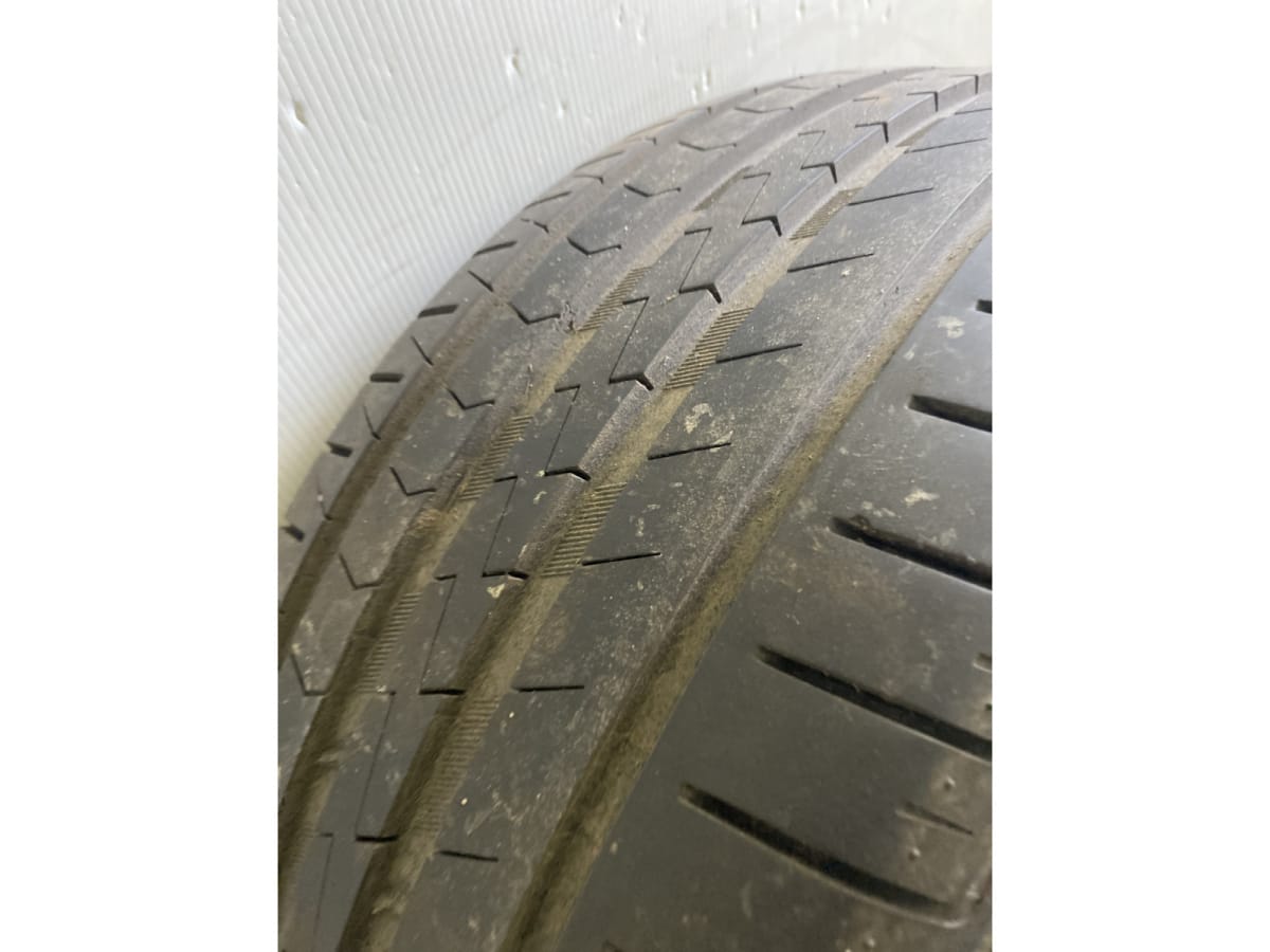Pneus été 16 215/45 R16 90V - Photo 1