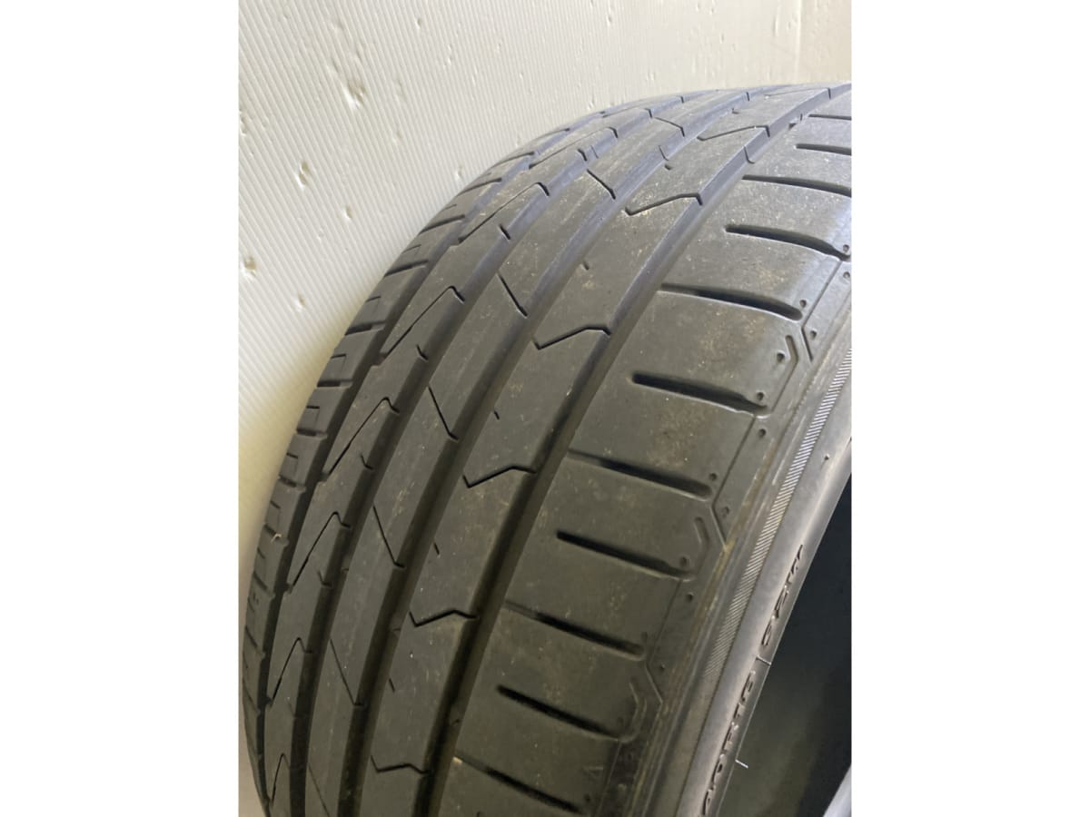 Pneus été 18 225/40 R18 92W - Photo 1