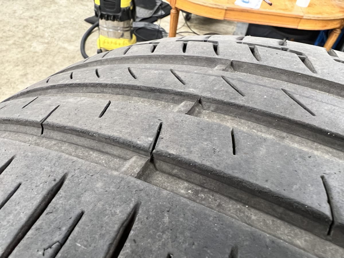 Pneus été 20 245/45 R20 - Photo 1