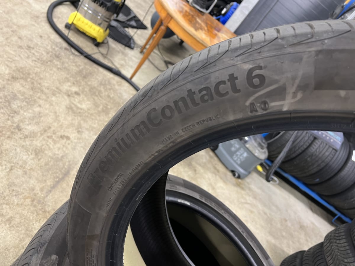 Pneus été 20 245/45 R20 - Photo 1