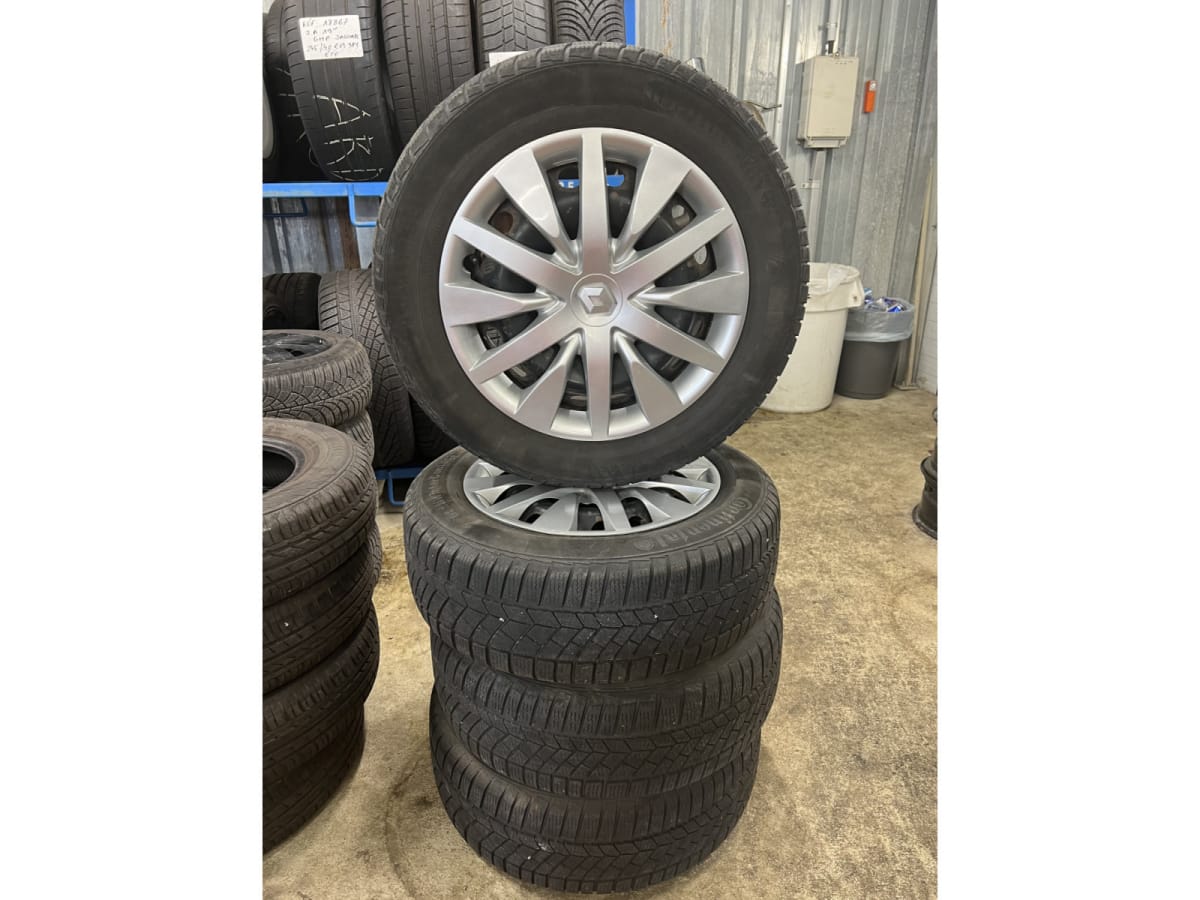 Jantes acier + Pneus hiver 16 205/60 R16 92H - Photo 1