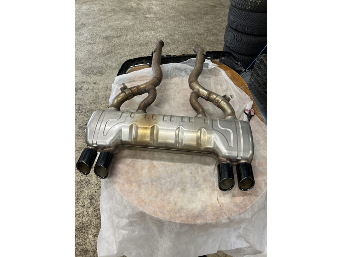 Silencieux et diffuseur BMW M2 COMPETITION - Photo 1