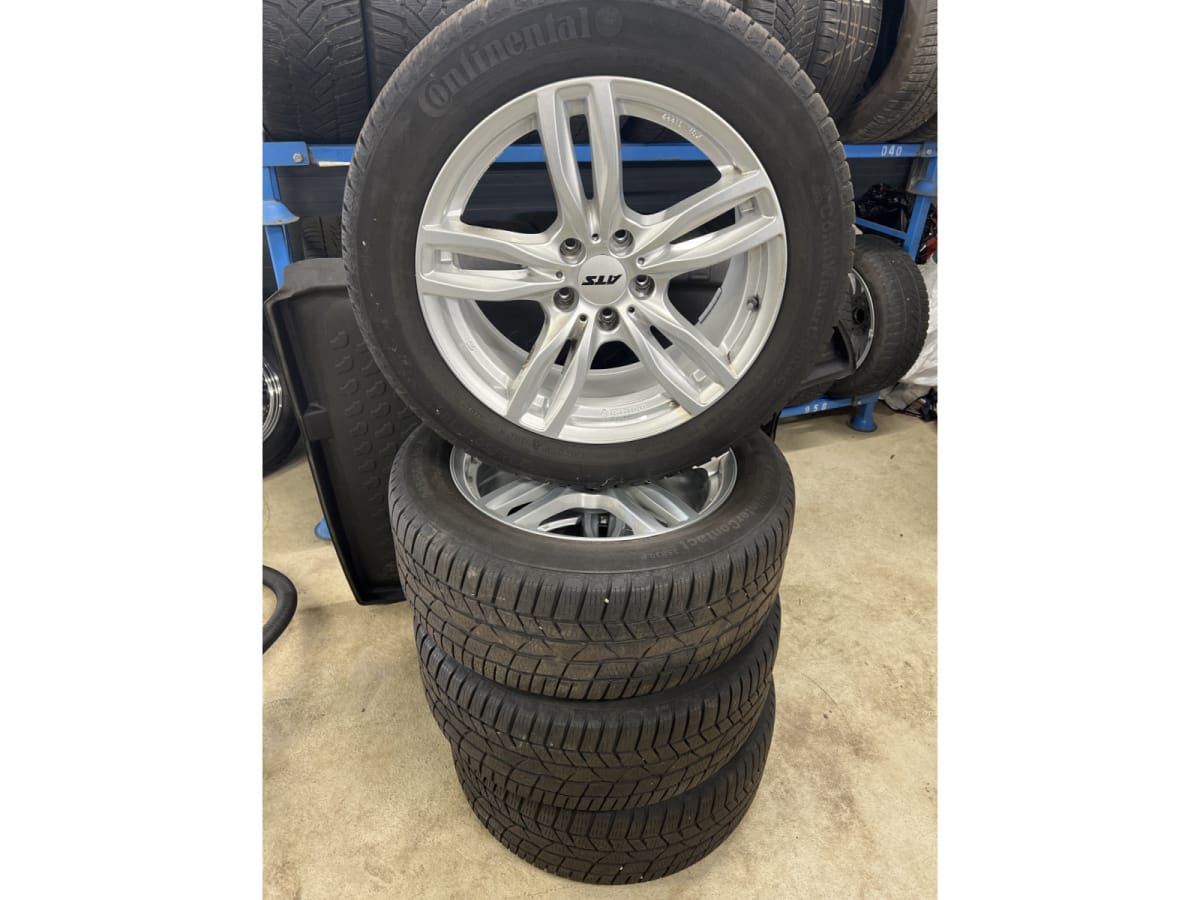 Jantes alu + Pneus hiver 18 245/50 R18 104V - Photo 1