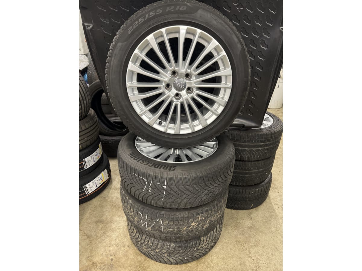 Jantes alu + Pneus hiver 19 225/55 R19 102V - Photo 1