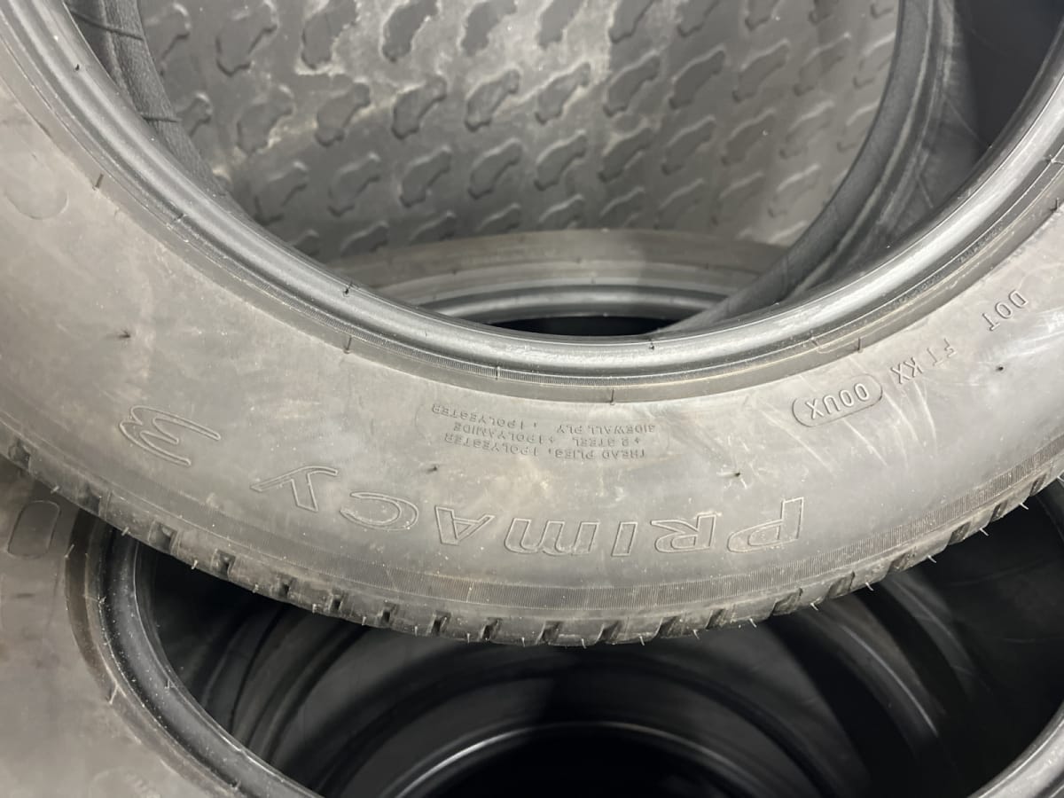 Pneus été 17 215/60 R17 96V - Photo 1