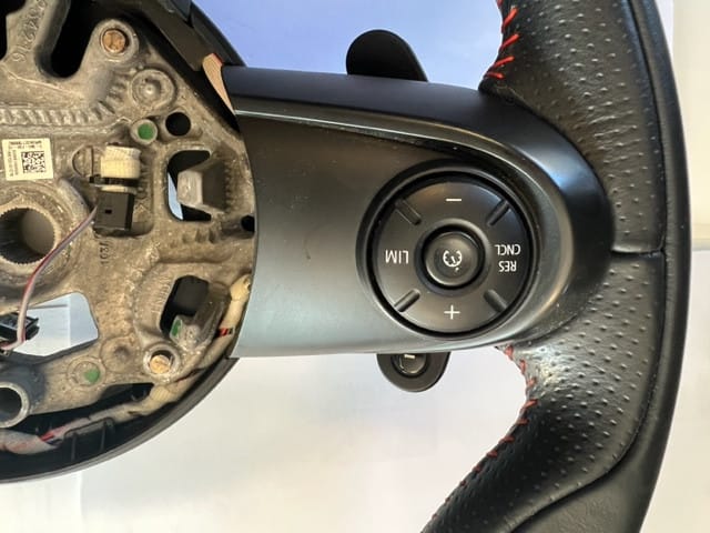 Volant Mini F56 F57 John Cooper Works - Photo 1