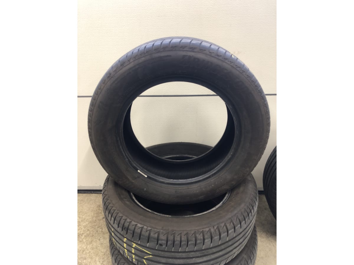 Pneus été 16 205/60 R16 92H - Photo 1