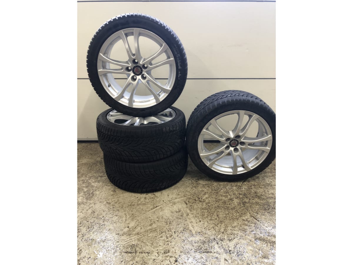 Jantes alu + Pneus hiver 18 245/40 R18 97V - Photo 1