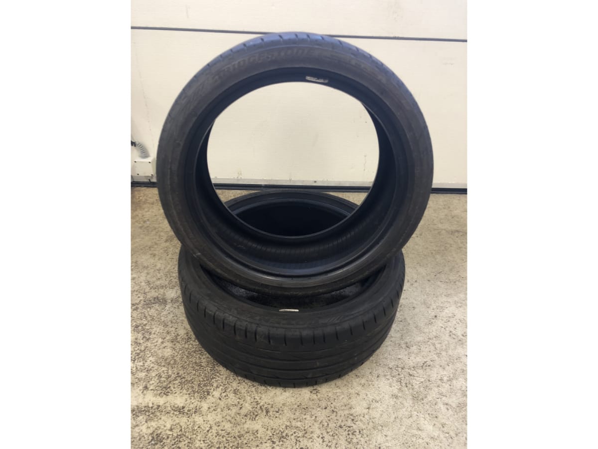 Pneus été 18 225/40 R18 92Y - Photo 1