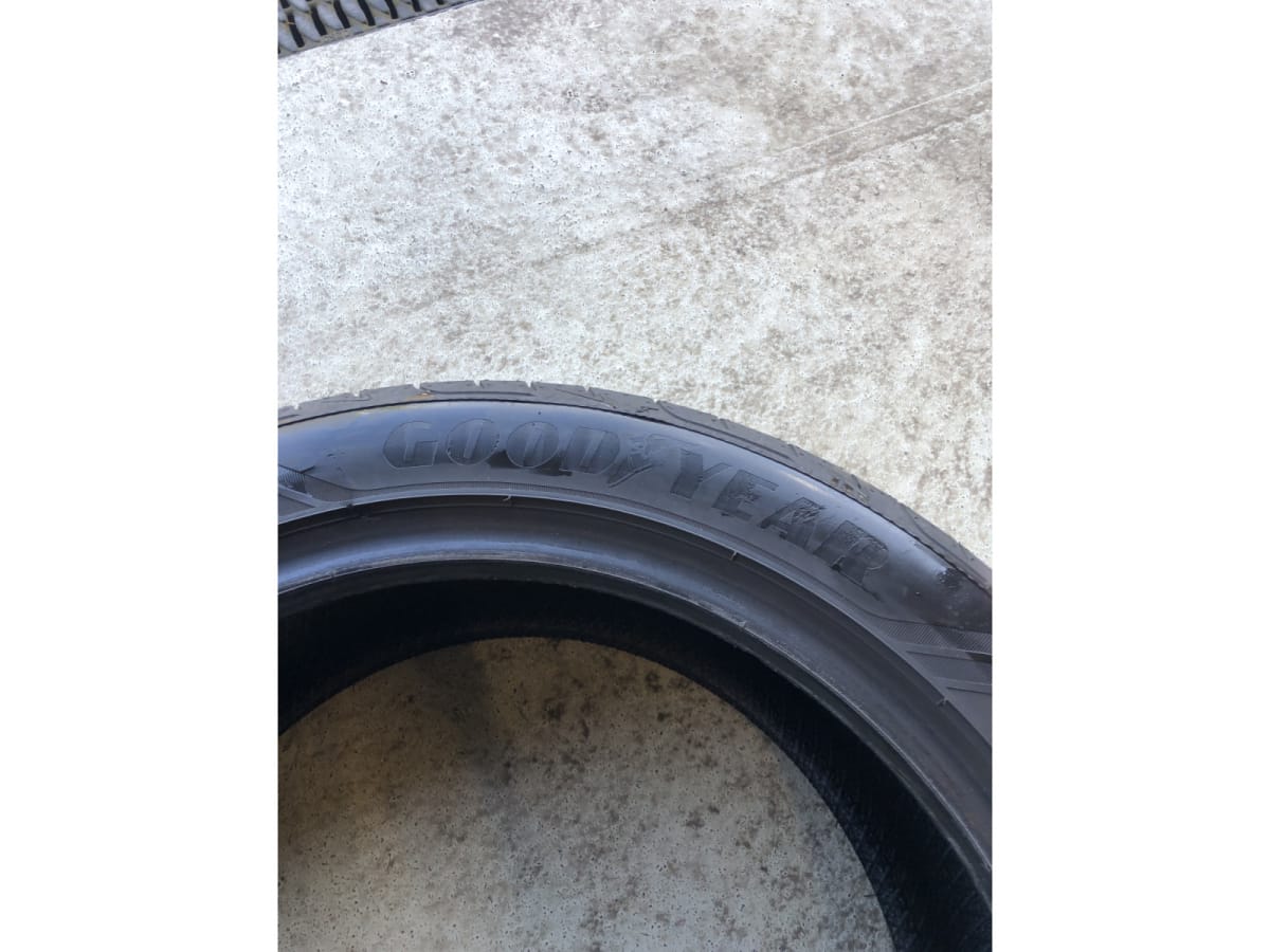 Pneus été 17 225/45 R17 94Y - Photo 1