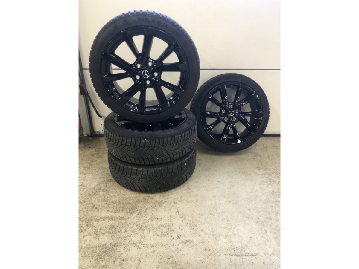 Jantes alu + Pneus hiver 18 215/45 R18 93W - Photo 1