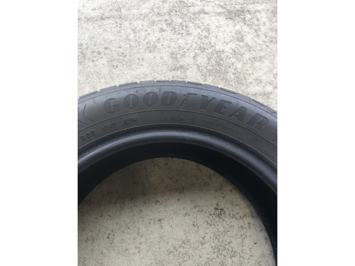Pneus été 17 225/50 R17 94Y - Photo 1