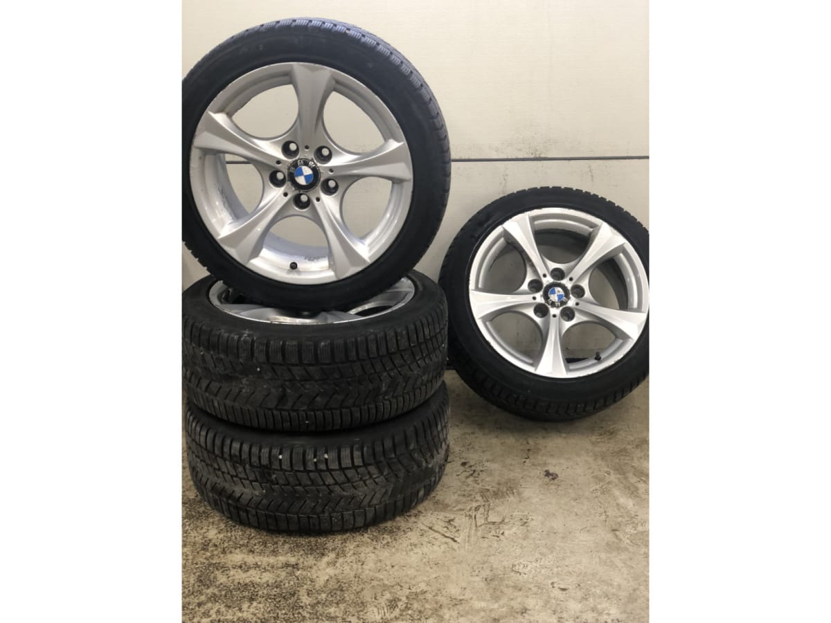 Jantes alu + Pneus hiver 17 225/45 R17 94V - Photo 1