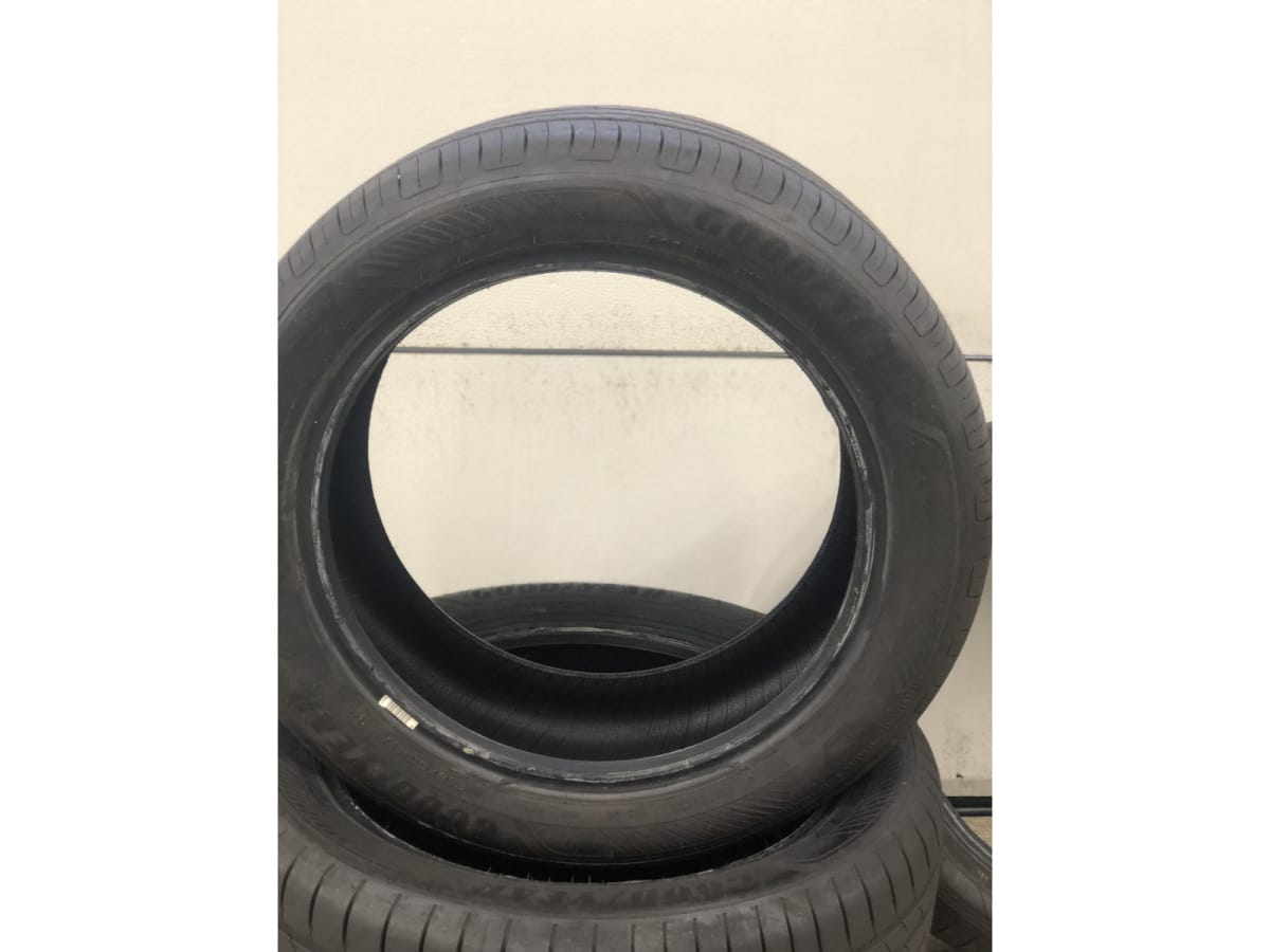 Pneus été 17 215/50 R17 91V - Photo 1