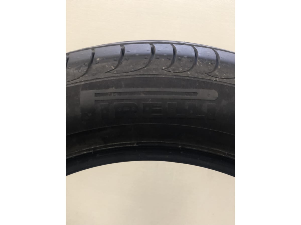 Pneus été 17 215/55 R17 94V - Photo 1