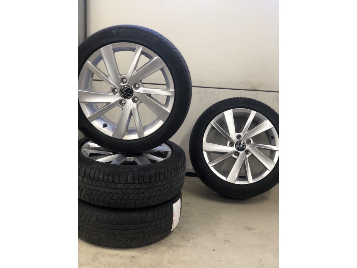 Jantes alu + Pneus hiver 17 205/50 R17 93V - Photo 1