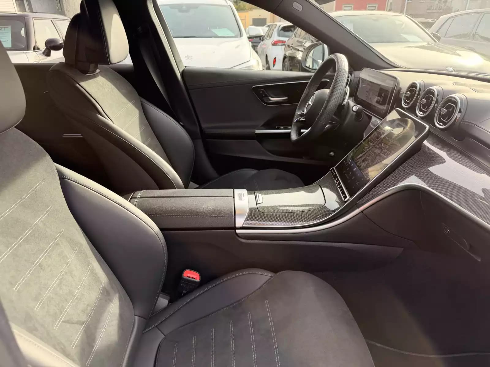 Mercedes-Benz C 220 d AMG line - Photo 1