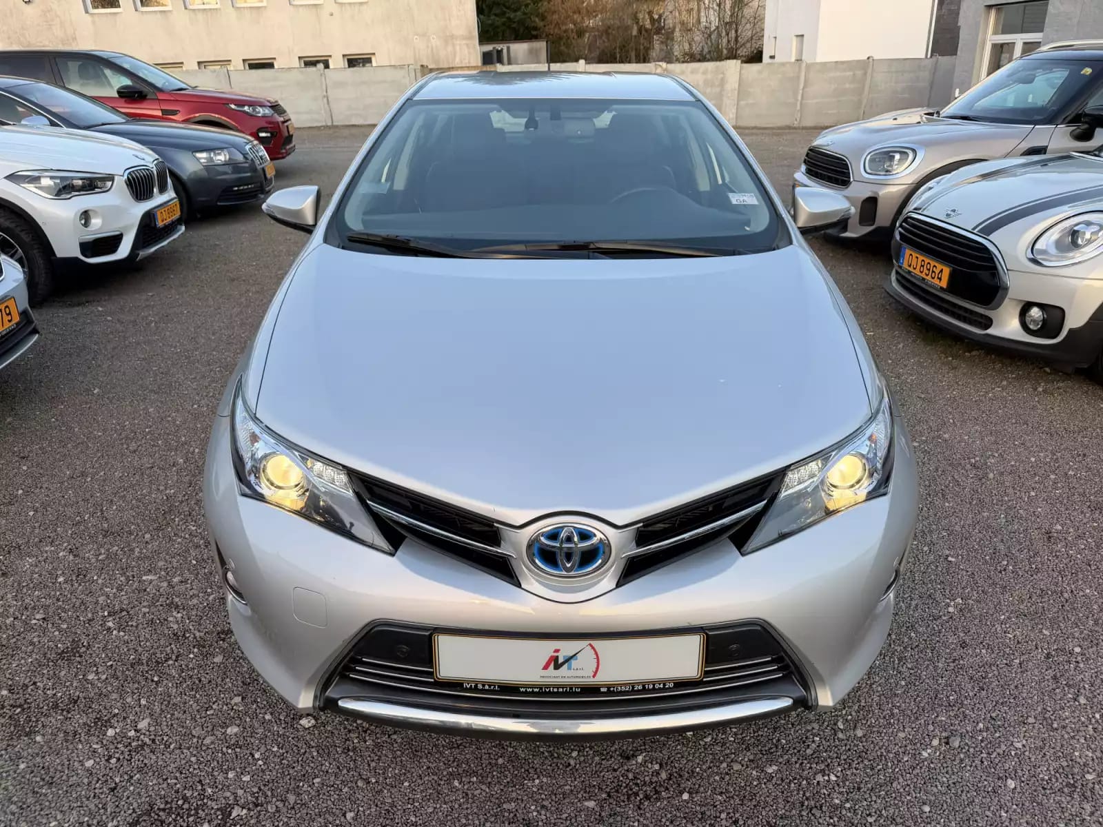 Toyota Auris 1.8 Hybrid - Photo 1