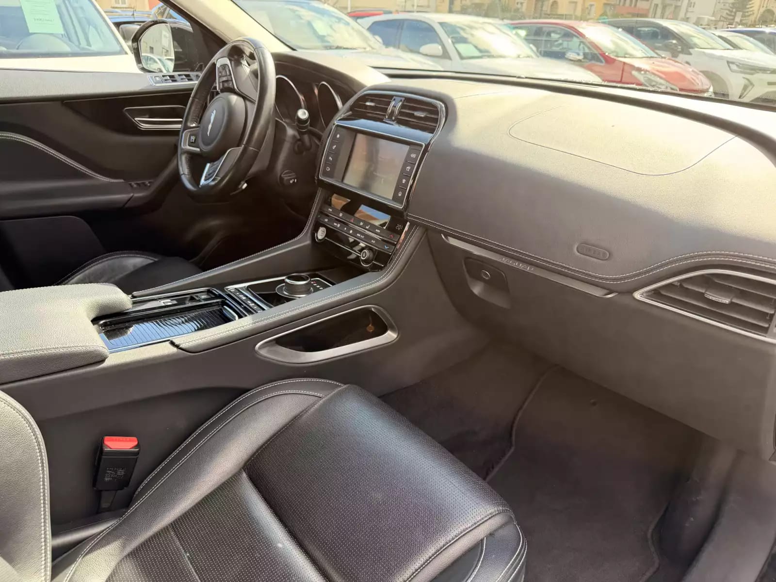 Jaguar F-Pace P250 AWD R sport - Photo 1