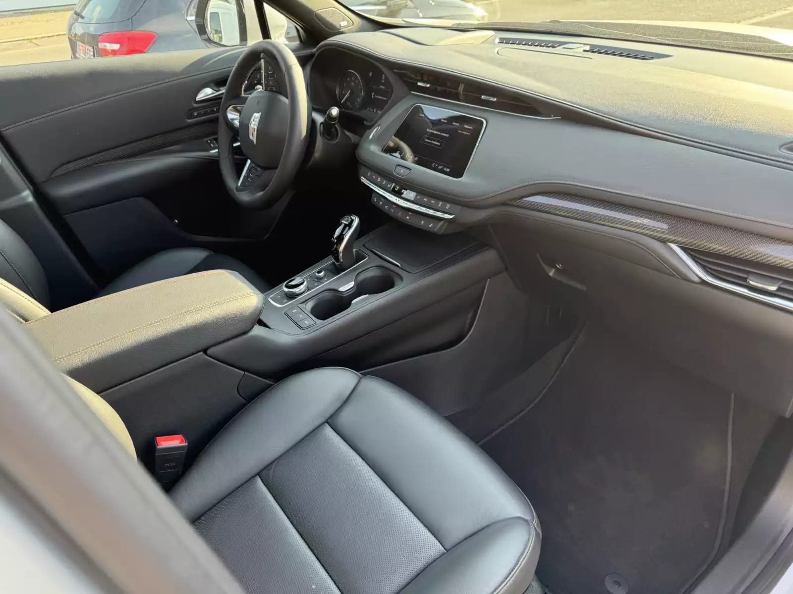 Cadillac XT4 350 T AWD SPORT - Photo 1