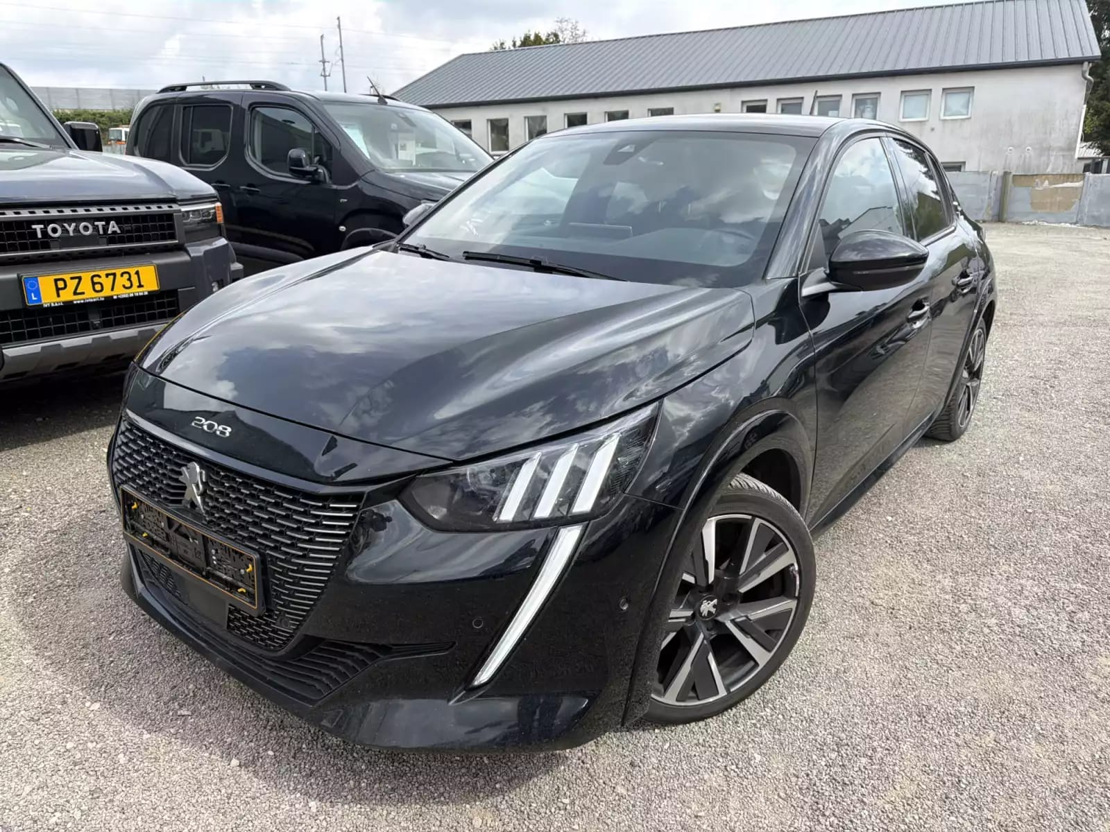 Peugeot 208 GT LINE 1.2 BVM6 100CV - Photo 1