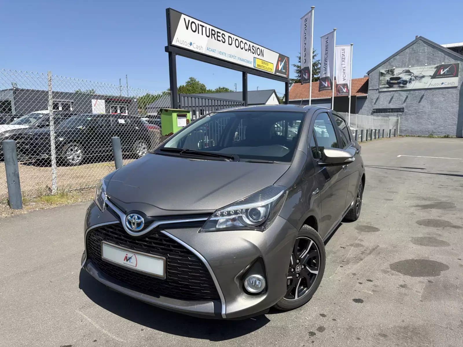 Toyota Yaris 1.5 Hybrid Auto. - Photo 1