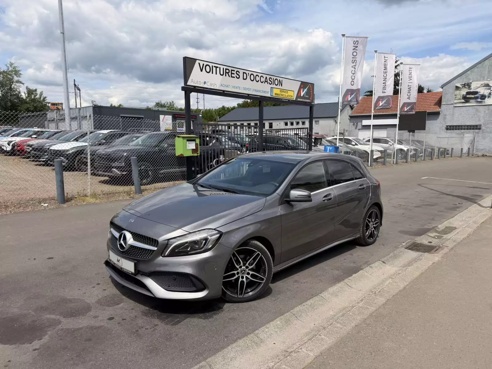 Mercedes-Benz A 200 AMG line - Photo 1