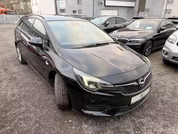 Opel Astra Sports 1.5d 105 Elegance - Photo 2