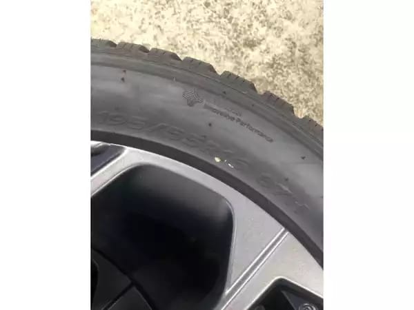 Jantes alu + Pneus hiver 16 195/55 R16 87H - Photo 3