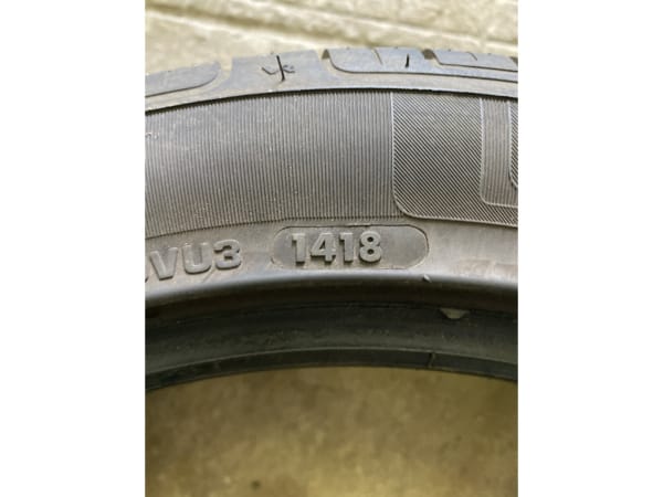 Pneus été 16 215/45 R16 90V - Photo 2
