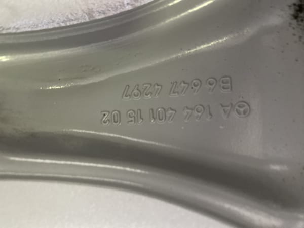 Jantes alu + Pneus hiver 18 255/55 R18 105H - Photo 3