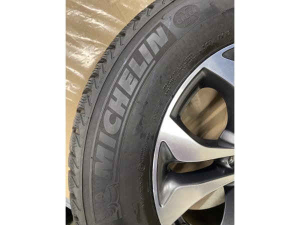 Jantes alu + Pneus hiver 17 235/65 R17 104H - Photo 3