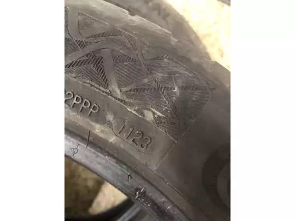 Pneus été 18 225/50 R18 99W - Photo 3