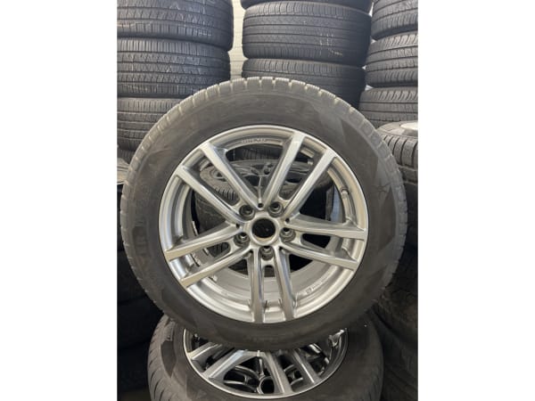 Jantes alu + Pneus hiver 17 215/55 R17 98H - Photo 2