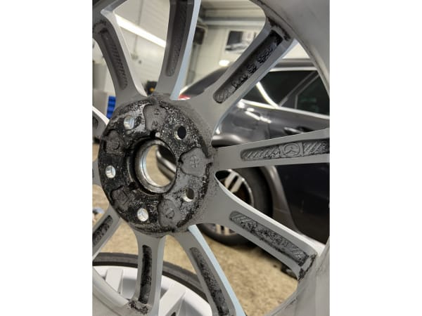 Jantes alu + Pneus hiver 17 205/45 R17 88V - Photo 3