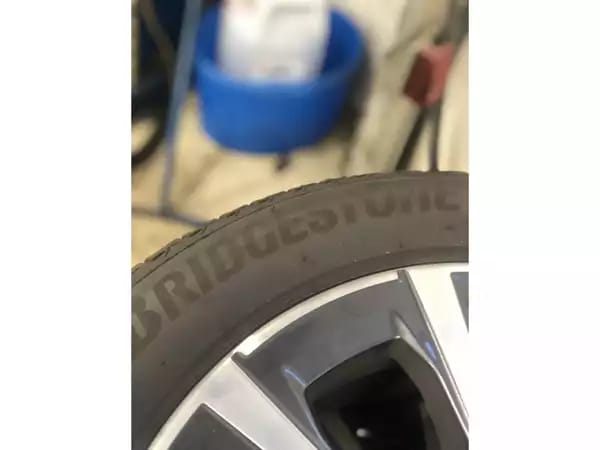 Jantes alu + Pneus hiver 17 225/50 R17 98Y - Photo 2