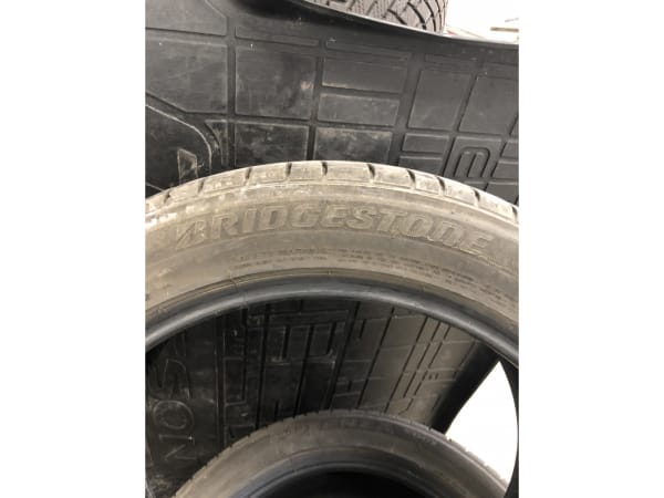 Pneus été 18 235/45 R18 94W - Photo 2