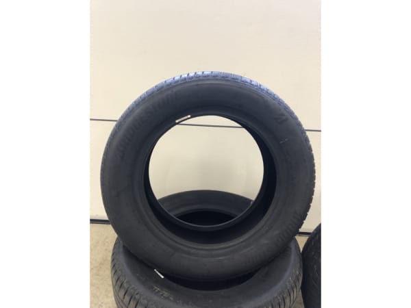 Pneus été 16 205/60 R16 92H - Photo 2