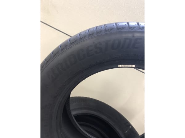 Pneus été 16 205/60 R16 92H - Photo 2