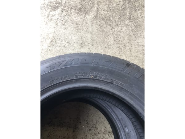 Pneus été 16 205/65 R16 95H - Photo 2