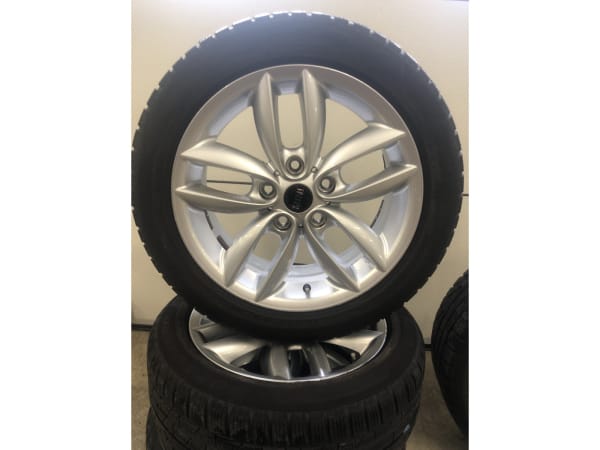 Jantes alu + Pneus hiver 17 205/55 R17 91H - Photo 2