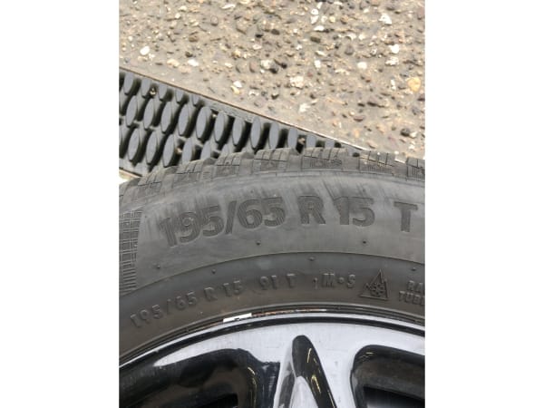 Jantes acier + Pneus hiver 15 195/65 R15 91T - Photo 3