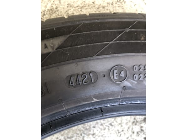 Pneus été 17 225/50 R17 94V - Photo 3