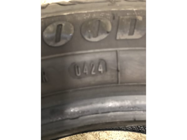 Pneus été 19 245/45 R19 102V - Photo 3