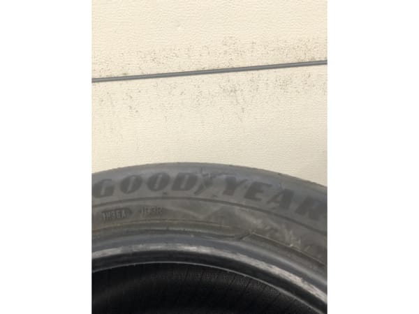 Pneus été 17 215/50 R17 91V - Photo 2